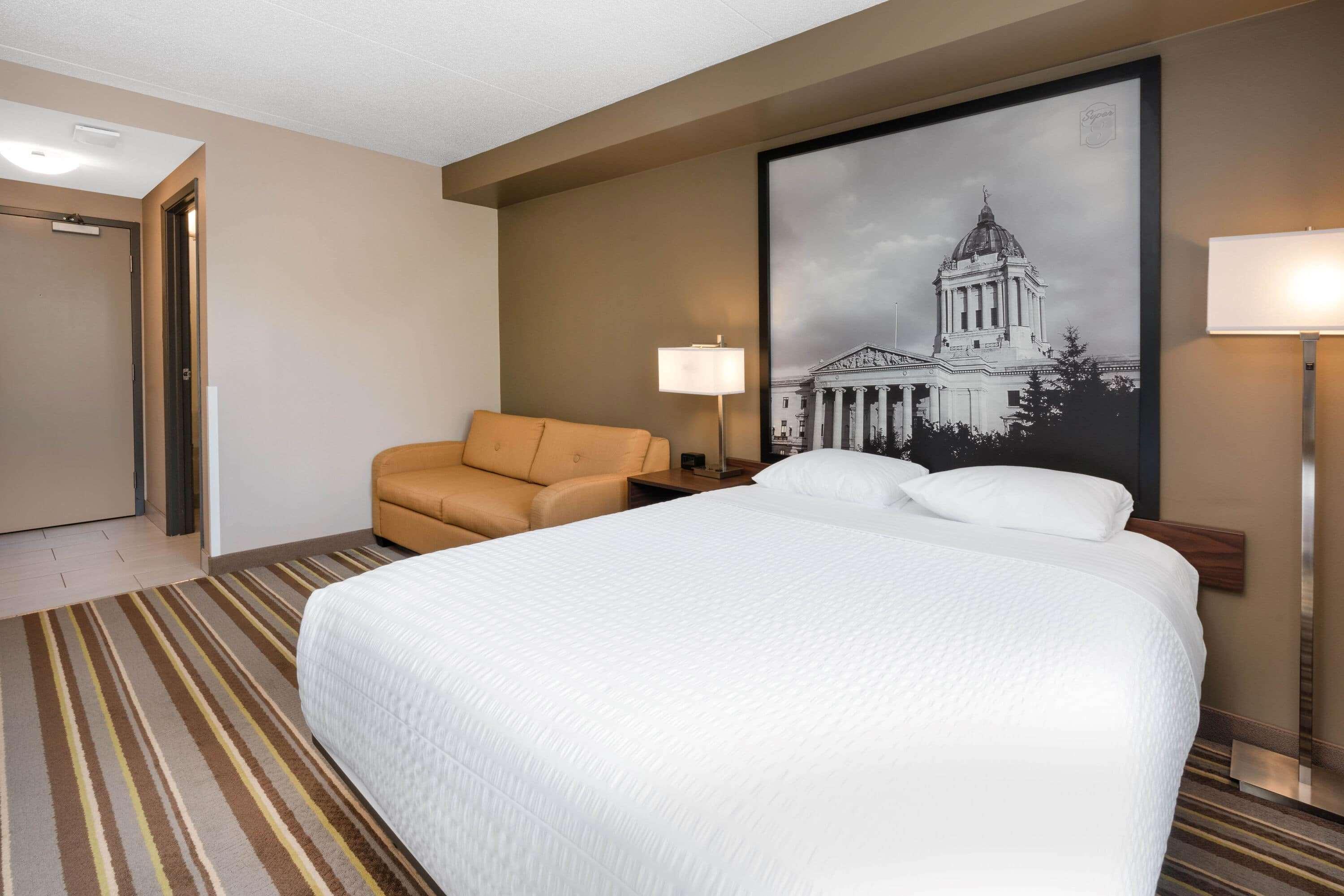 Super 8 By Wyndham Winnipeg West Bagian luar foto