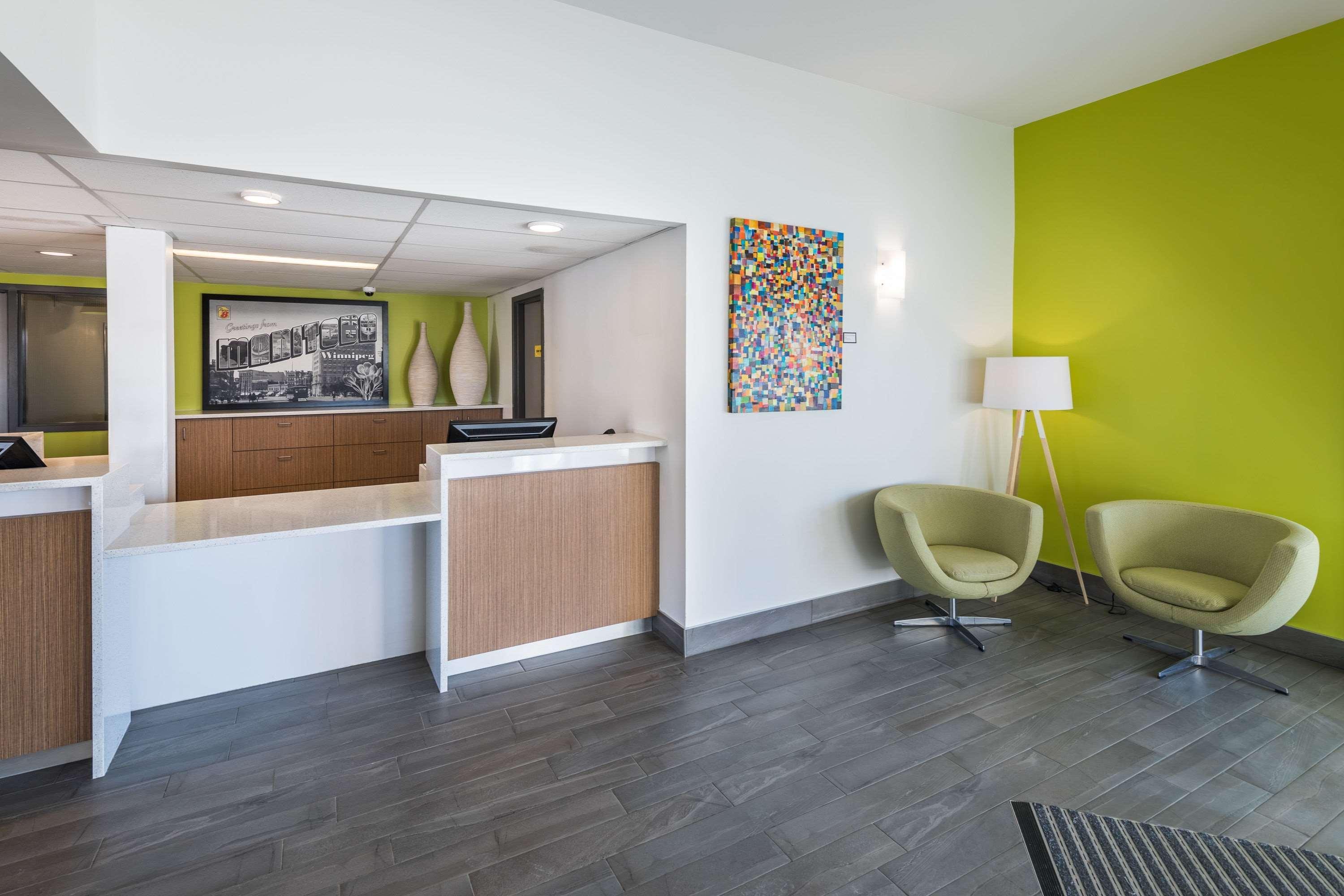 Super 8 By Wyndham Winnipeg West Bagian luar foto
