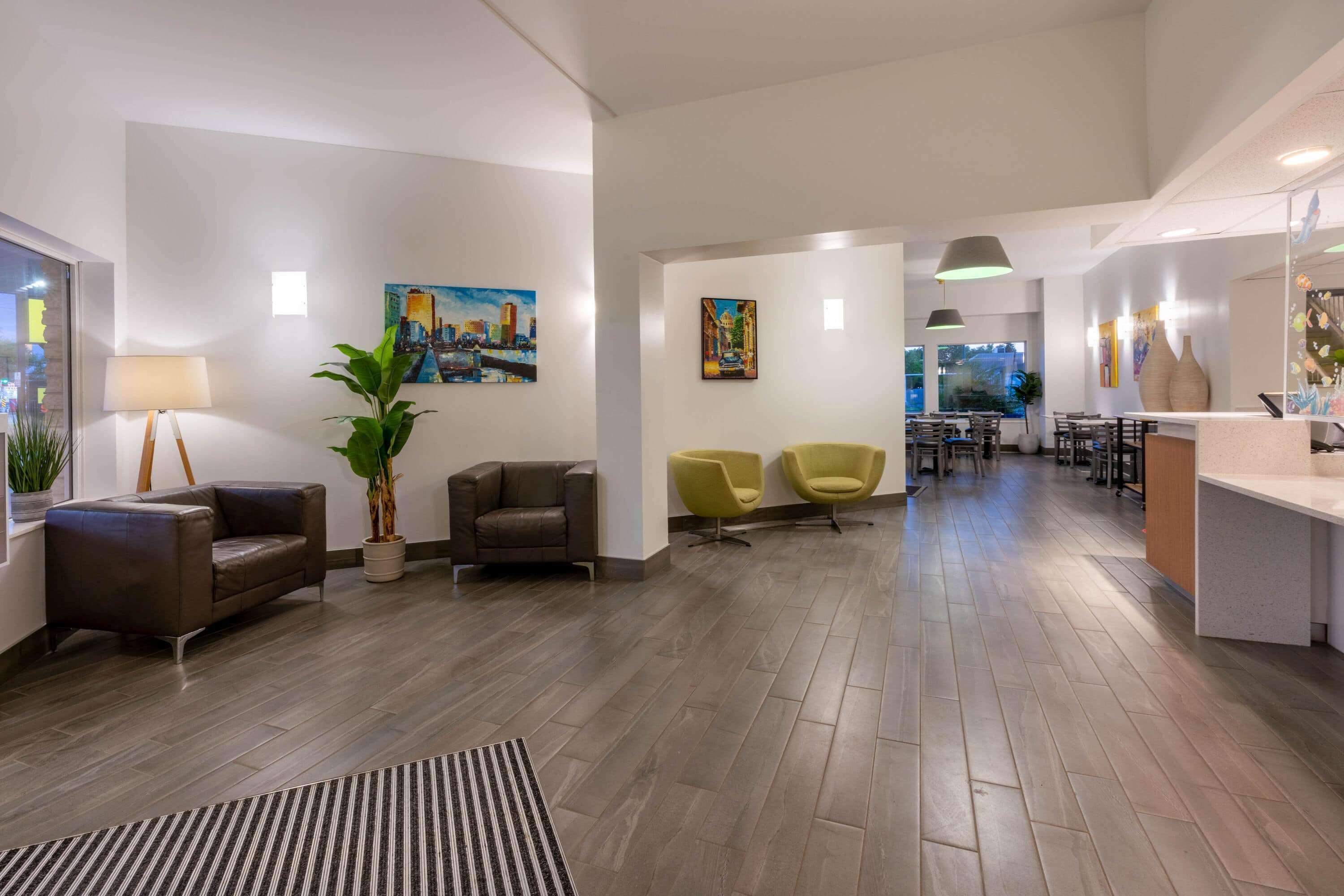 Super 8 By Wyndham Winnipeg West Bagian luar foto