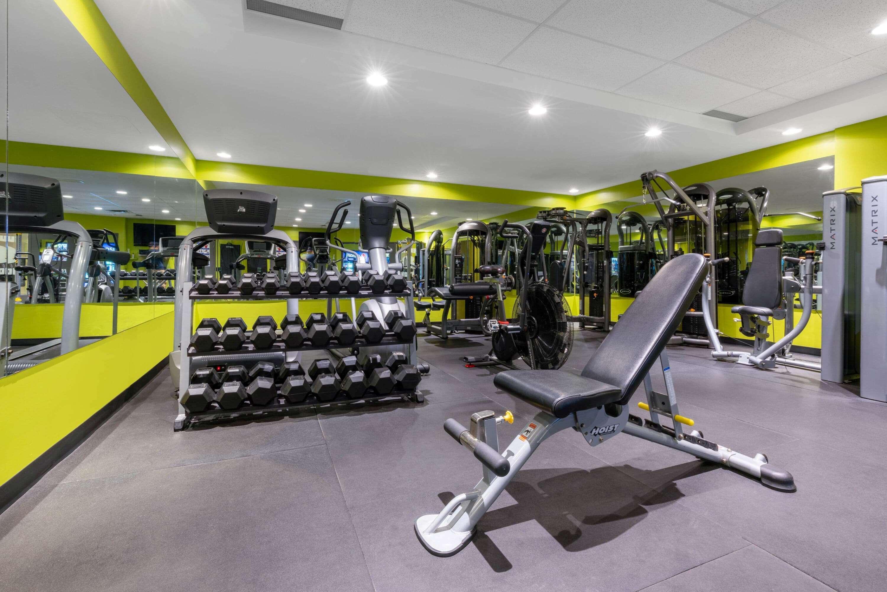 Super 8 By Wyndham Winnipeg West Bagian luar foto