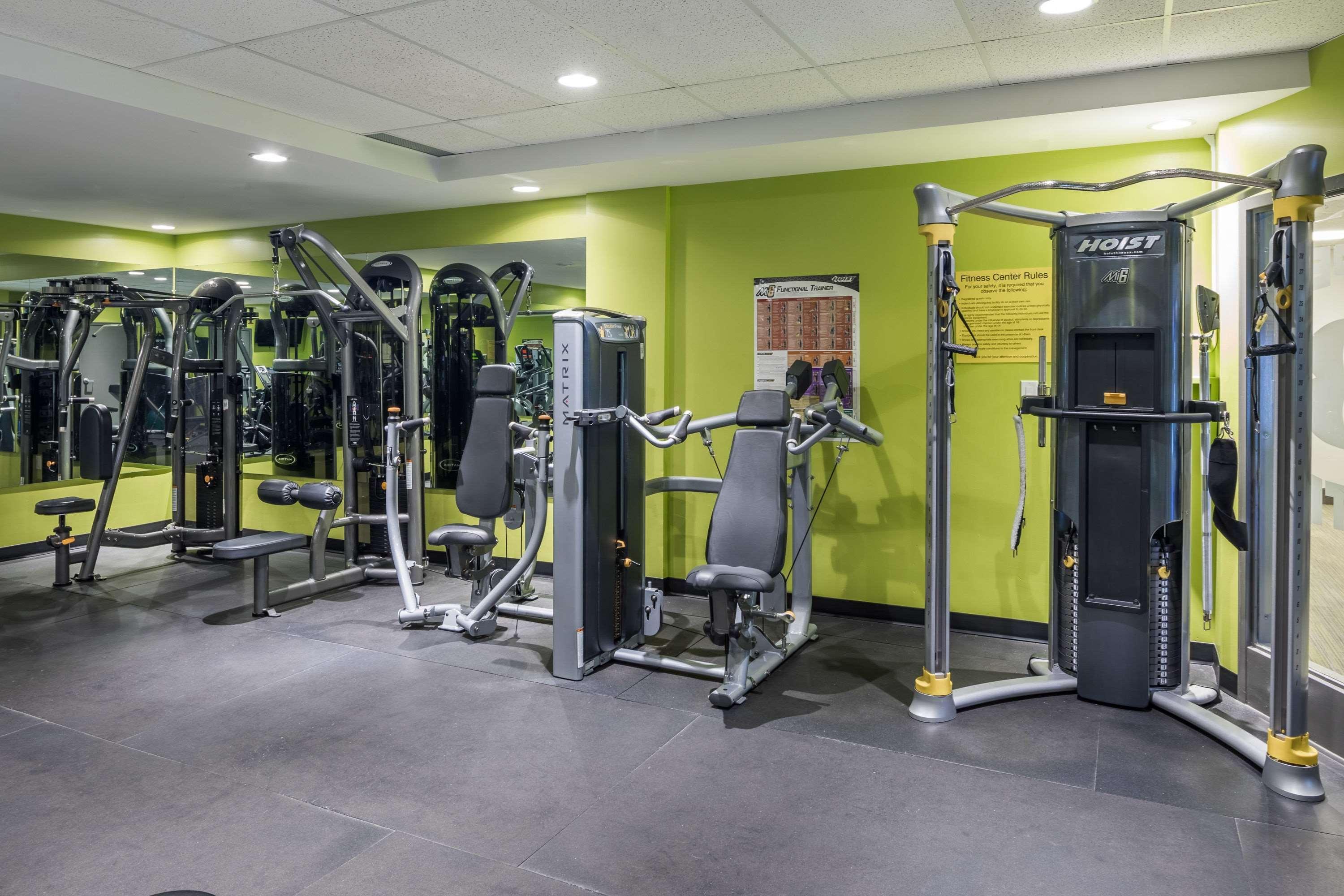 Super 8 By Wyndham Winnipeg West Bagian luar foto
